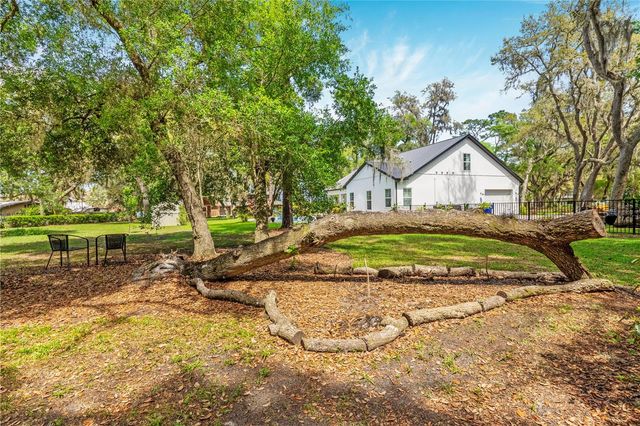 805 BAY TREE CIRCLE, Deland, FL 32724