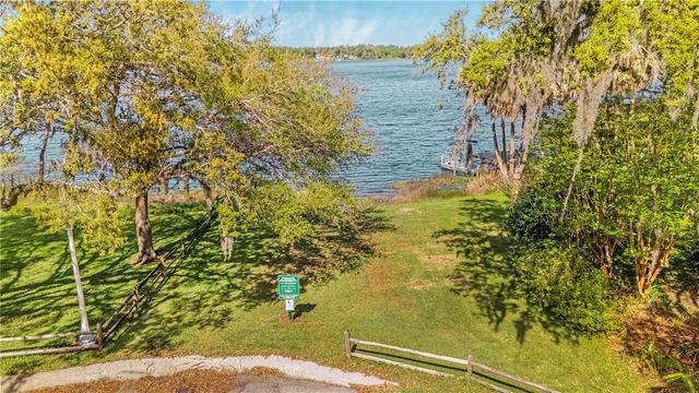 805 BAY TREE CIRCLE, Deland, FL 32724