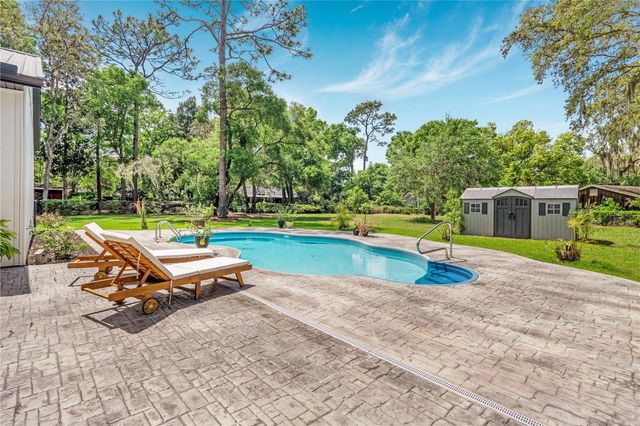 805 BAY TREE CIRCLE, Deland, FL 32724