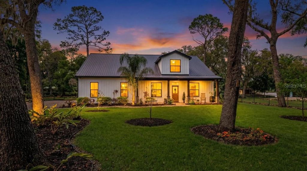 805 BAY TREE CIRCLE, Deland, FL 32724