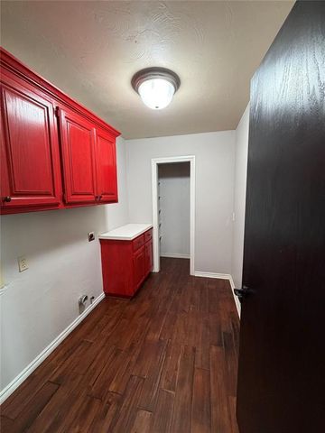704 Colony Drive, Edmond, OK 73003