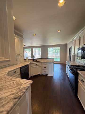 704 Colony Drive, Edmond, OK 73003