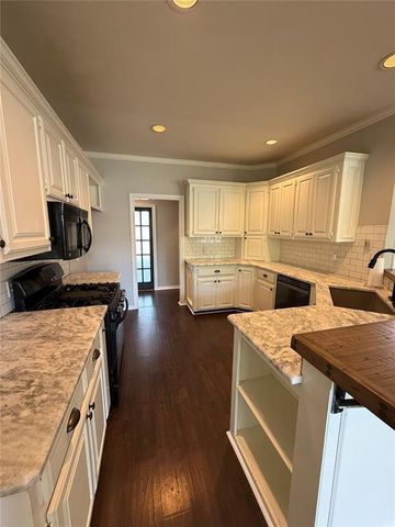 704 Colony Drive, Edmond, OK 73003