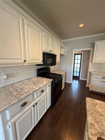 704 Colony Drive, Edmond, OK 73003