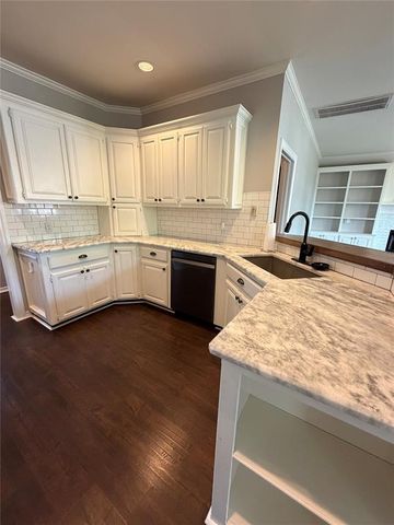 704 Colony Drive, Edmond, OK 73003