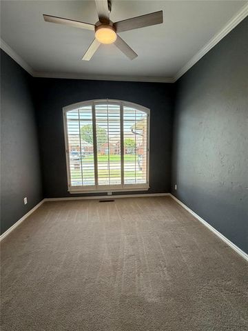 704 Colony Drive, Edmond, OK 73003
