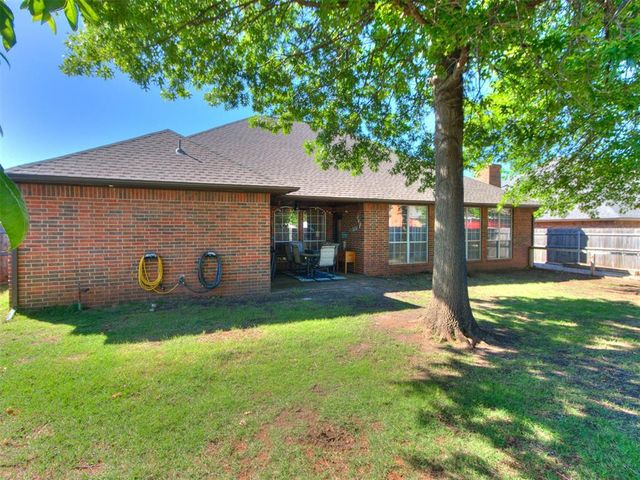 704 Colony Drive, Edmond, OK 73003