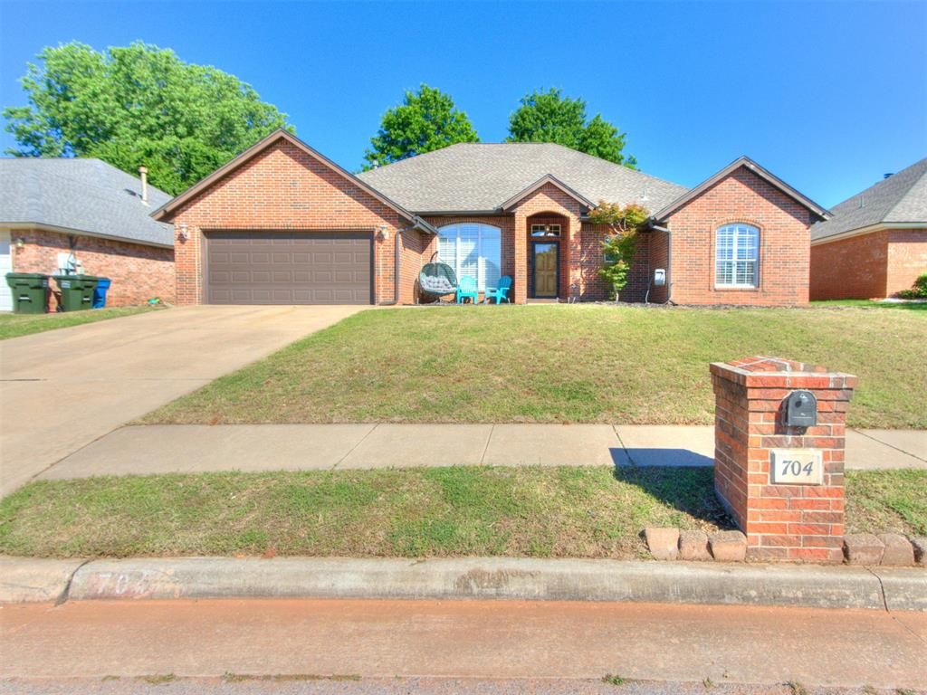 704 Colony Drive, Edmond, OK 73003