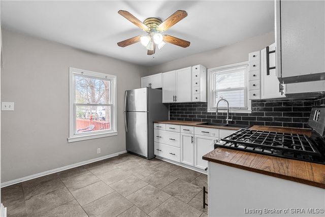 820 Mechanic Street, Jeffersonville, IN 47130