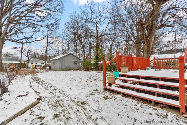 820 Mechanic Street, Jeffersonville, IN 47130