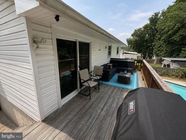 13135 HADDOCK RD, Woodbridge, VA 22193