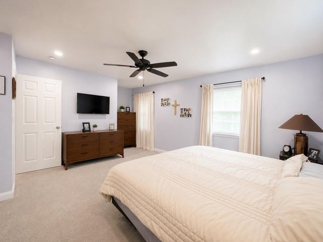 13135 HADDOCK RD, Woodbridge, VA 22193