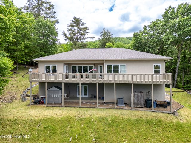 1110 Poor House Mountain Trail, Murphy, NC 28906