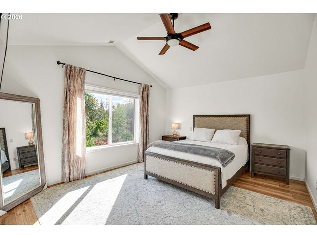 1024 HARTFORD Dr, Forest Grove, OR 97116
