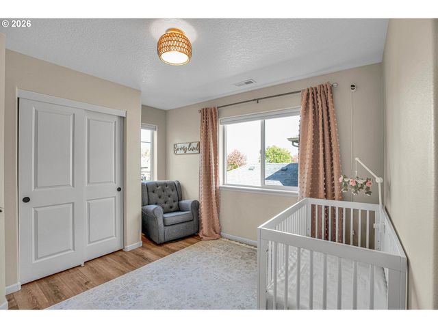 1024 HARTFORD Dr, Forest Grove, OR 97116