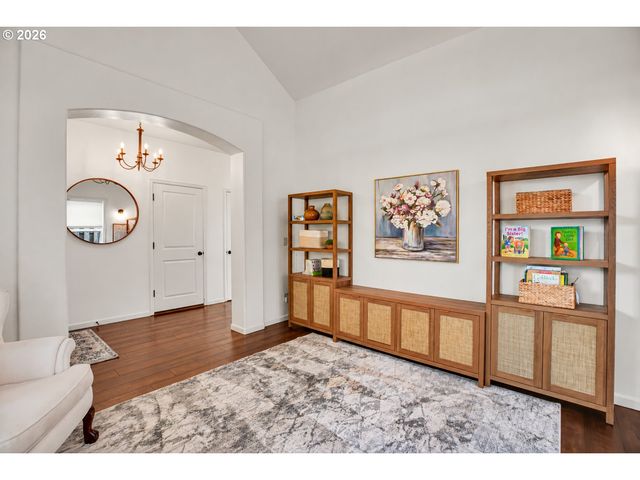 1024 HARTFORD Dr, Forest Grove, OR 97116