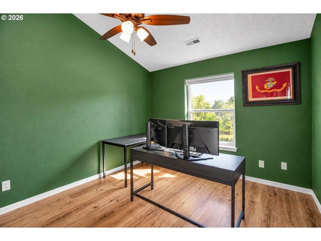 1024 HARTFORD Dr, Forest Grove, OR 97116
