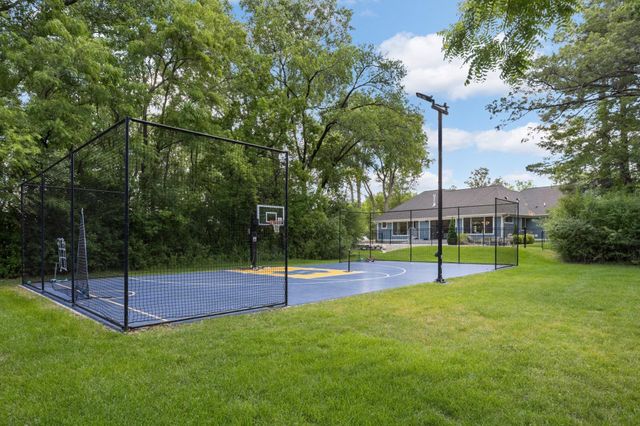 141 Mendota Road W, West Saint Paul, MN 55118