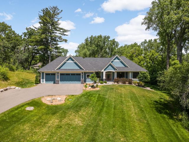 141 Mendota Road W, West Saint Paul, MN 55118