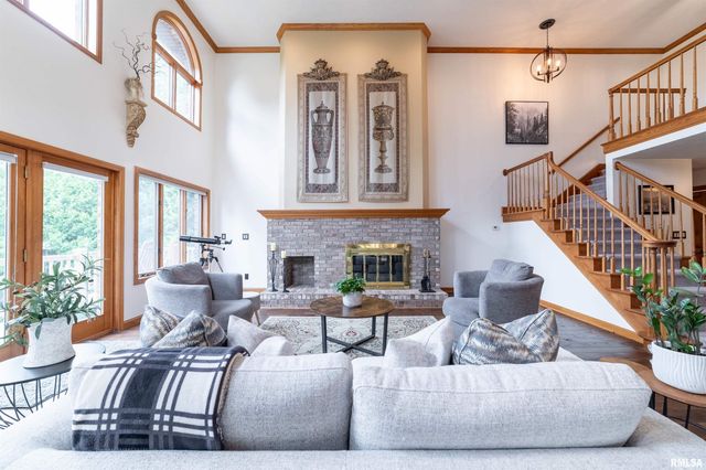 3939 Musholt Strasse Lane, Quincy, IL 62305