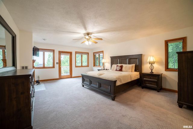 3939 Musholt Strasse Lane, Quincy, IL 62305