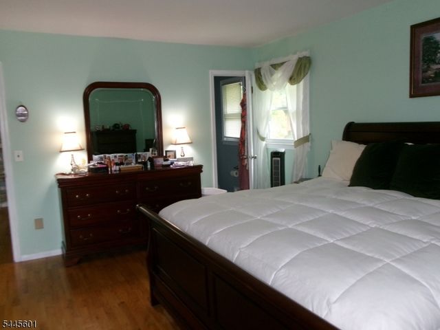 12 Wolfe Dr, Wanaque Boro, NJ 07465
