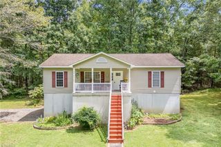 634 E Swannanoa Avenue, Liberty, NC 27298