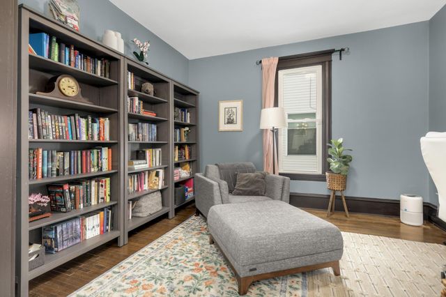 2714 Girard Avenue N, Minneapolis, MN 55411