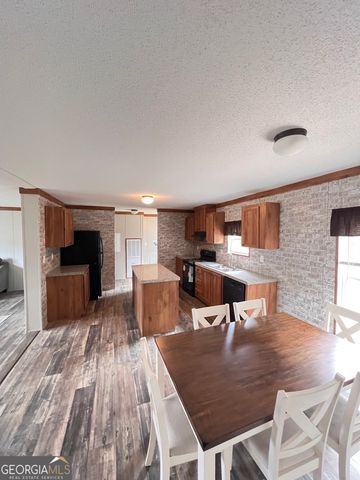 4720 Otter Creek Circle, Blackshear, GA 31516