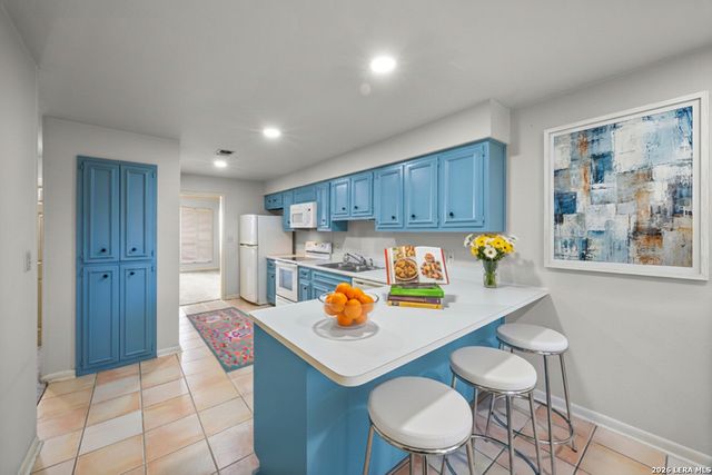 2611 Eisenhauer Rd Apt 901, San Antonio, TX 78209