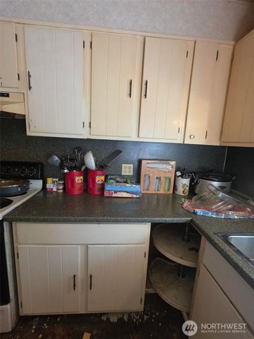 915 S Pearl Street, Centralia, WA 98531