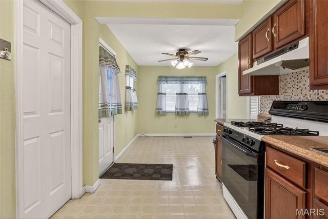 4332 Saint Leo Lane, St Ann, MO 63074