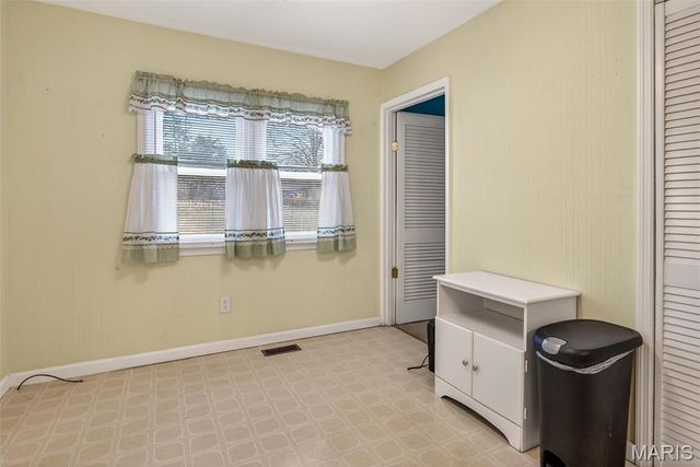 4332 Saint Leo Lane, St Ann, MO 63074