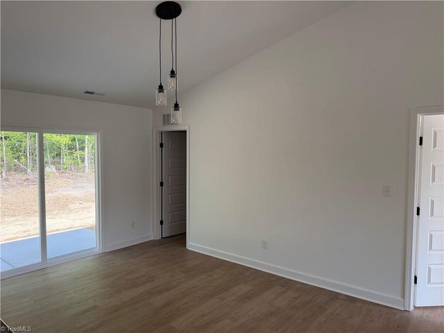 113 Hillside Drive, Thomasville, NC 27360
