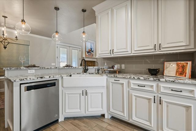 825 Ave T, Shallowater, TX 79363