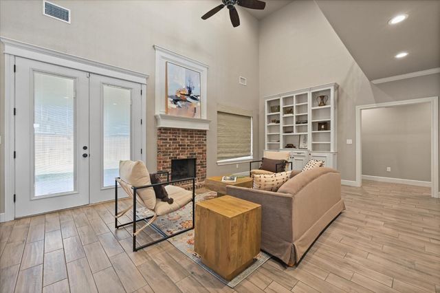 825 Ave T, Shallowater, TX 79363