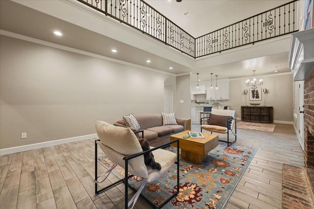 825 Ave T, Shallowater, TX 79363