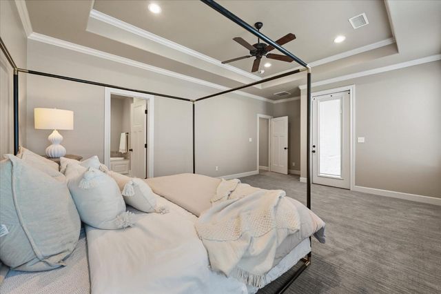 825 Ave T, Shallowater, TX 79363