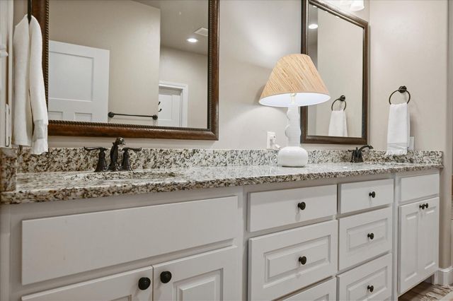 825 Ave T, Shallowater, TX 79363