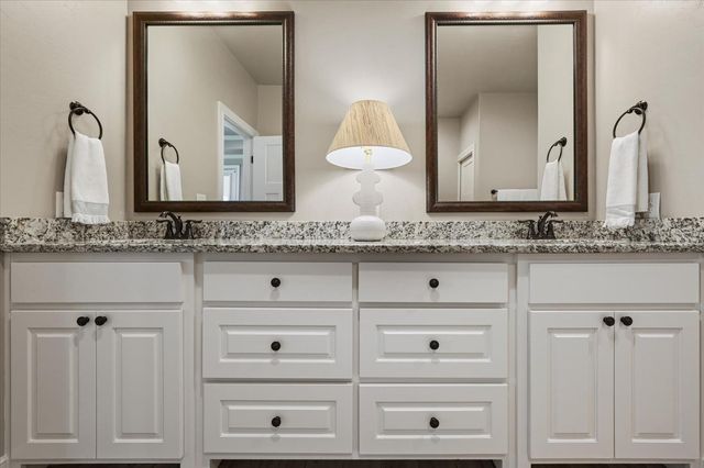 825 Ave T, Shallowater, TX 79363