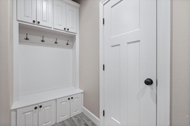 825 Ave T, Shallowater, TX 79363