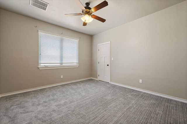 825 Ave T, Shallowater, TX 79363