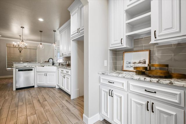 825 Ave T, Shallowater, TX 79363