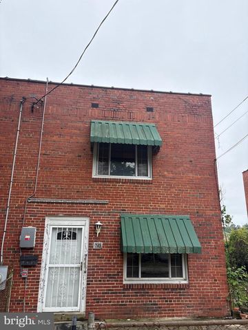 743 UPSAL ST SE, Washington, DC 20032