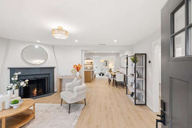 840 8th Avenue, Redwood City, CA 94063