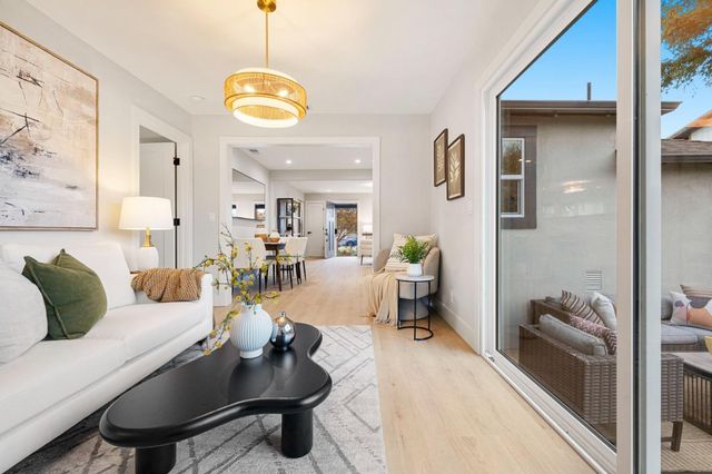 840 8th Avenue, Redwood City, CA 94063