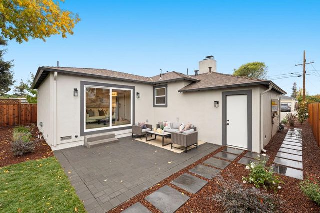 840 8th Avenue, Redwood City, CA 94063