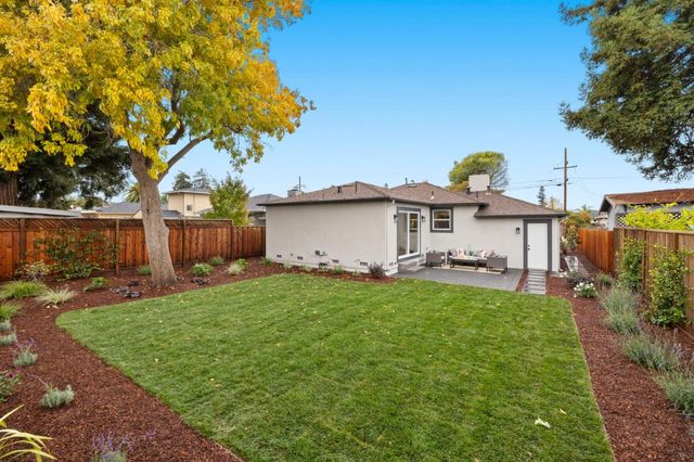 840 8th Avenue, Redwood City, CA 94063