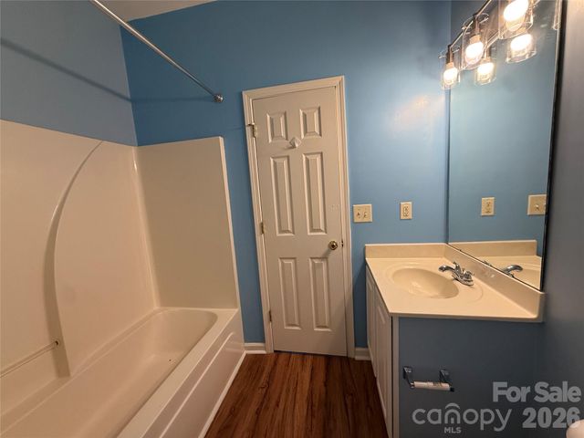 8134 Kings Creek Drive, Charlotte, NC 28273