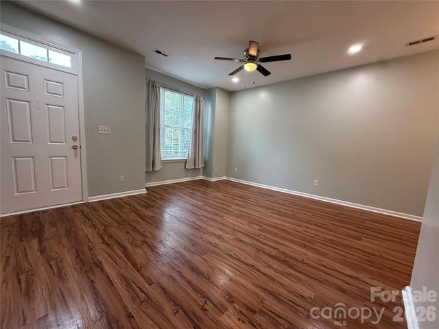 8134 Kings Creek Drive, Charlotte, NC 28273